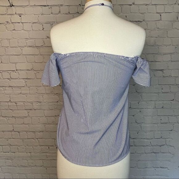 Cold Shoulder Top - Picture 5 of 7